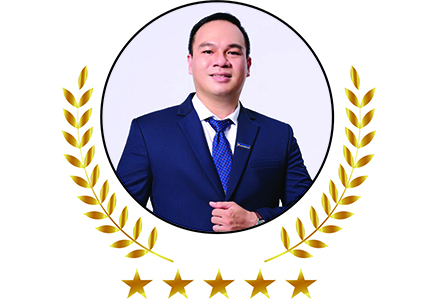 Trịnh Trần Đôi - Trưởng phòng Doanh nghiệp Sacombank, CN Nhà Bè - Cựu sinh viên ngành Tài chính - Ngân hàng