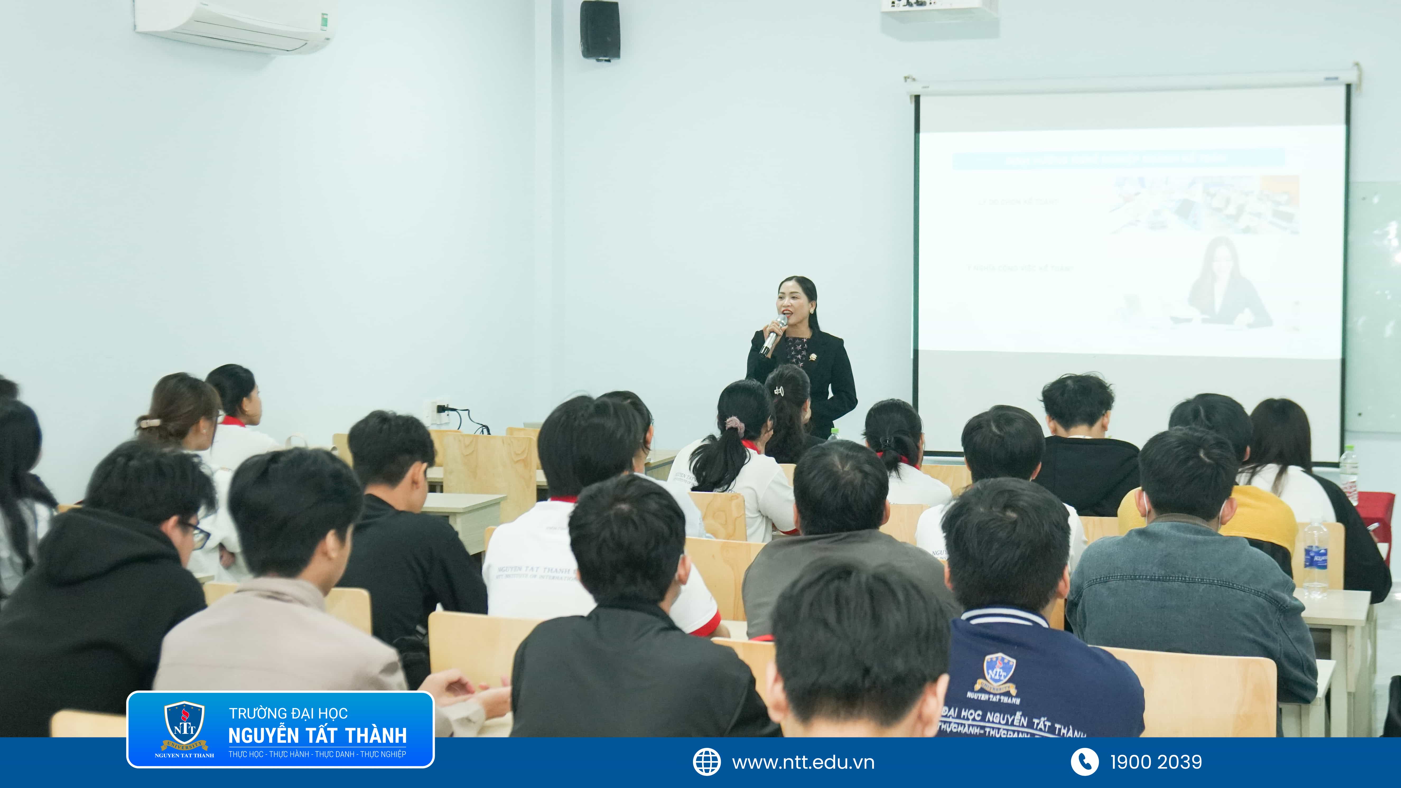 Orientation Day - QTKS - KT - LKT (9)-min