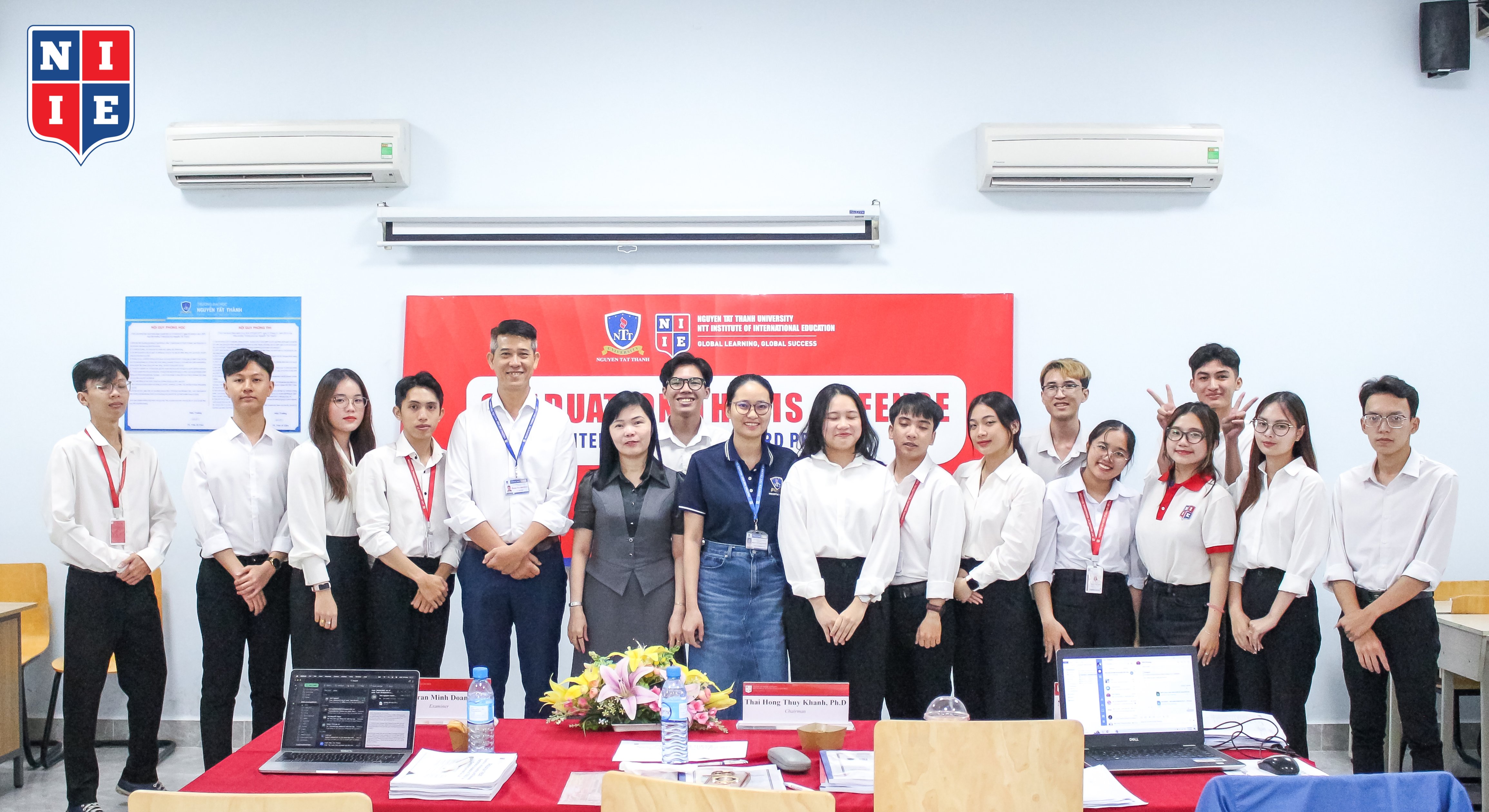 Sinh viên ngành Kế toán NIIE bảo vệ khóa luận: Vững kiến thức – Chắc thực tiễn – Tự tin hội nhập