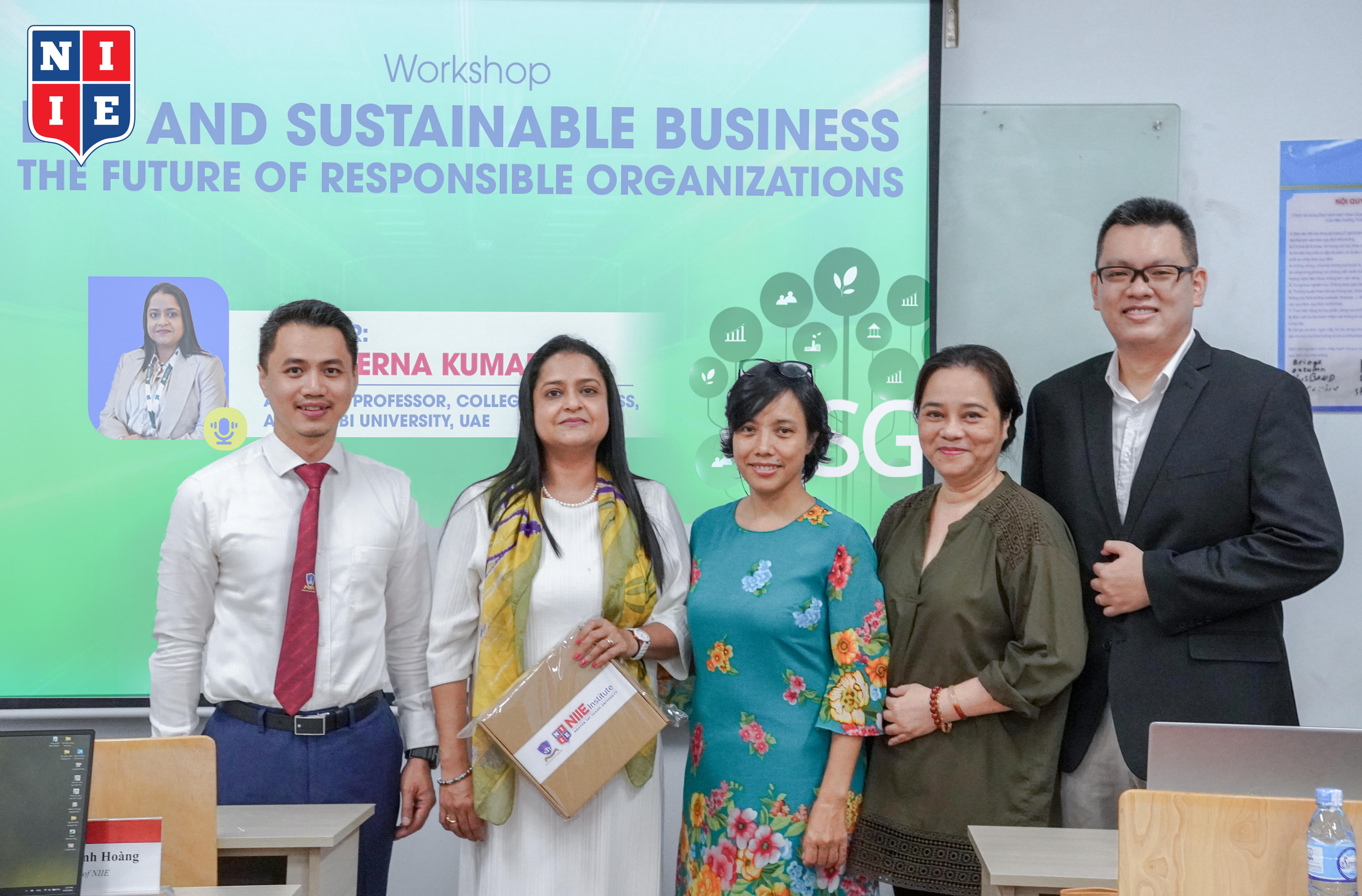 Sinh viên NIIE tìm hiểu về ESG và doanh nghiệp bền vững cùng giảng viên Abu Dhabi University