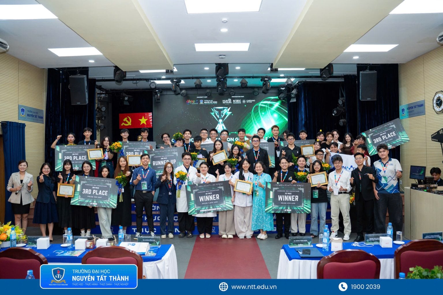 Sinh viên NIIE đạt Giải Ba tại Cardano SEA Hackathon 2026 với dự án Sports Connect