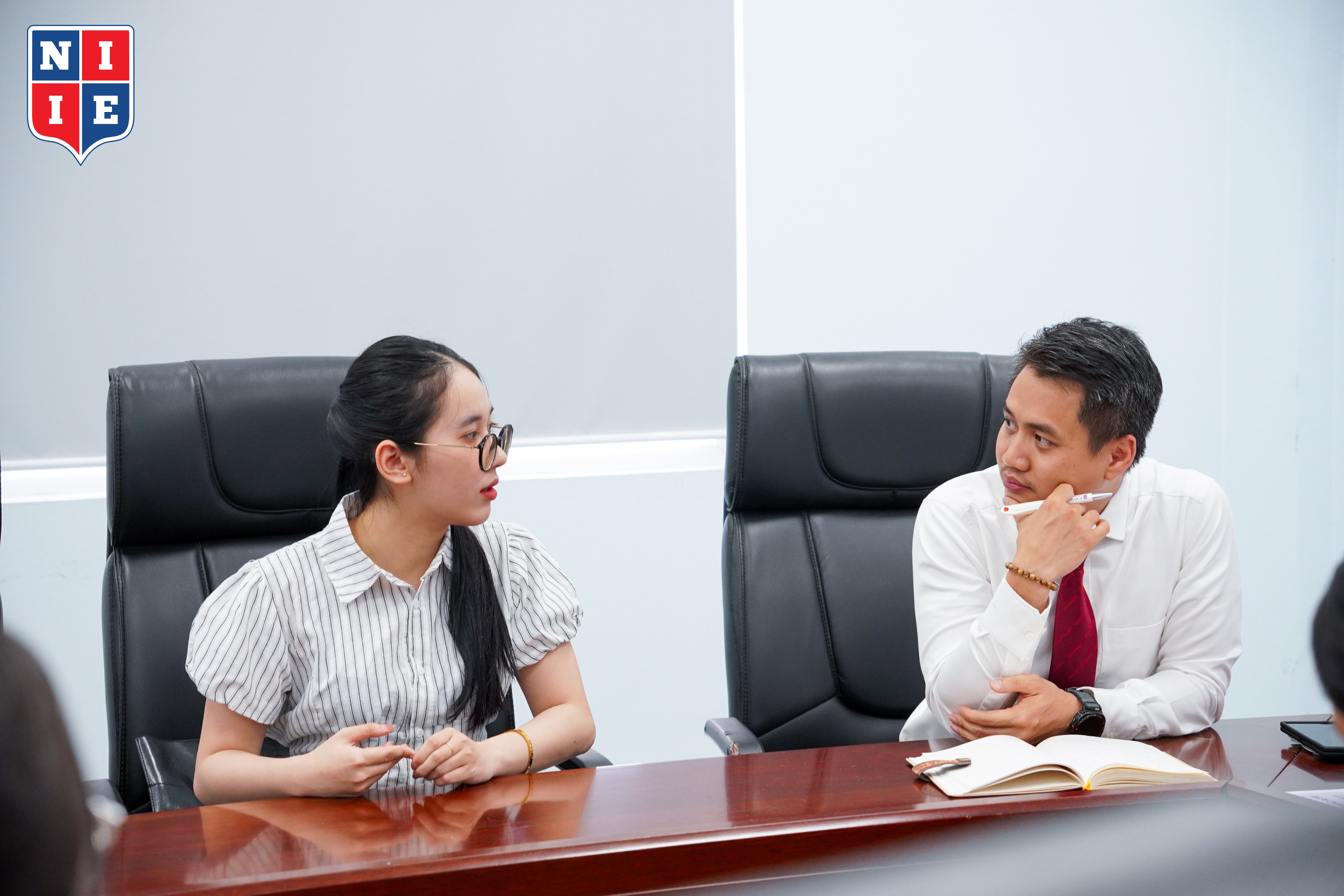 sinh-vien-niie-nhan-chung-chi-1C-2026 (2)