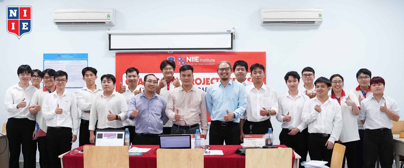 Sinh viên Công nghệ thông tin K22 bảo vệ Đồ án tốt nghiệp với nhiều đề tài ứng dụng thực tế
