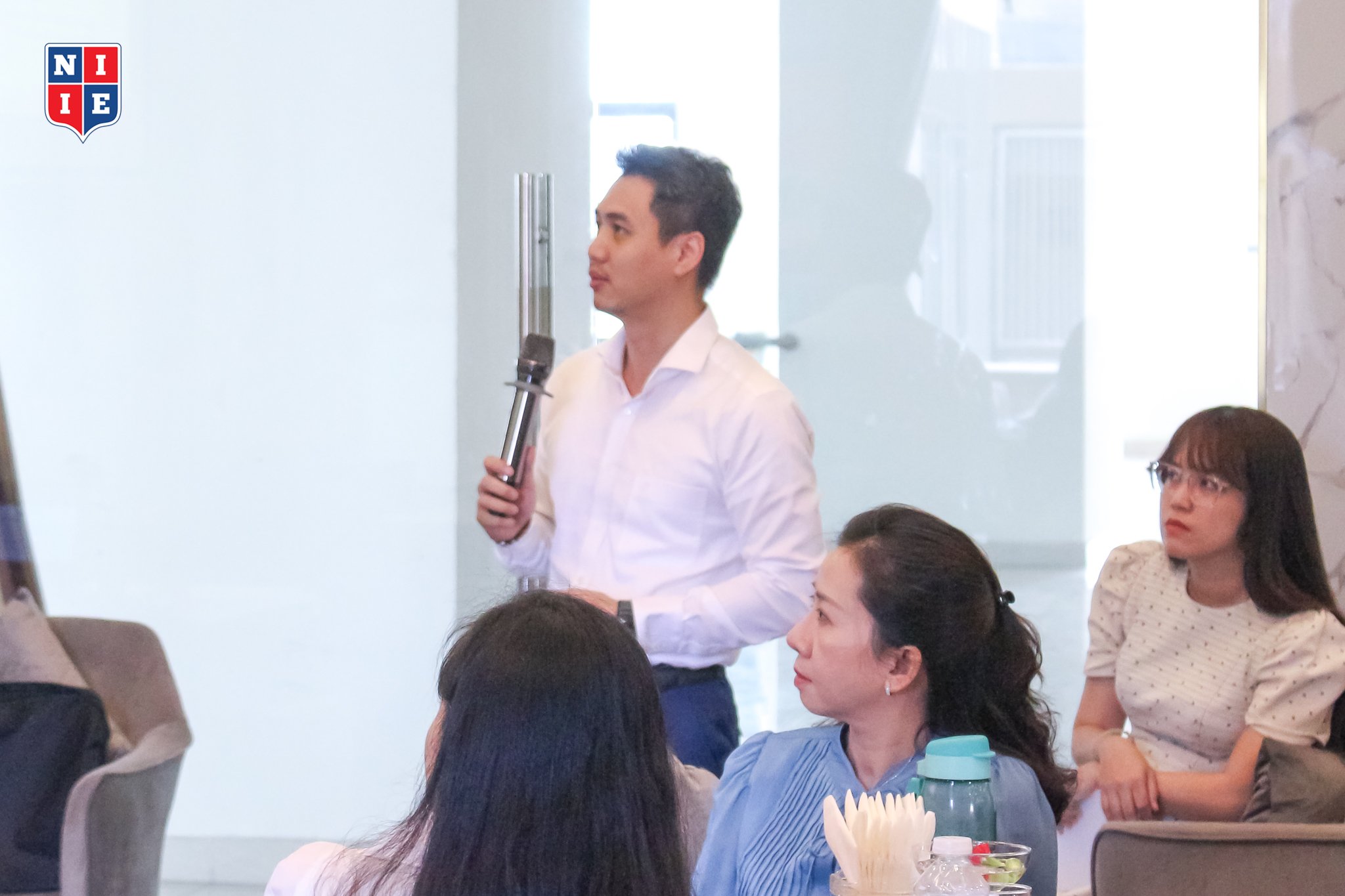 hop-mat-tong-ket-nam-03