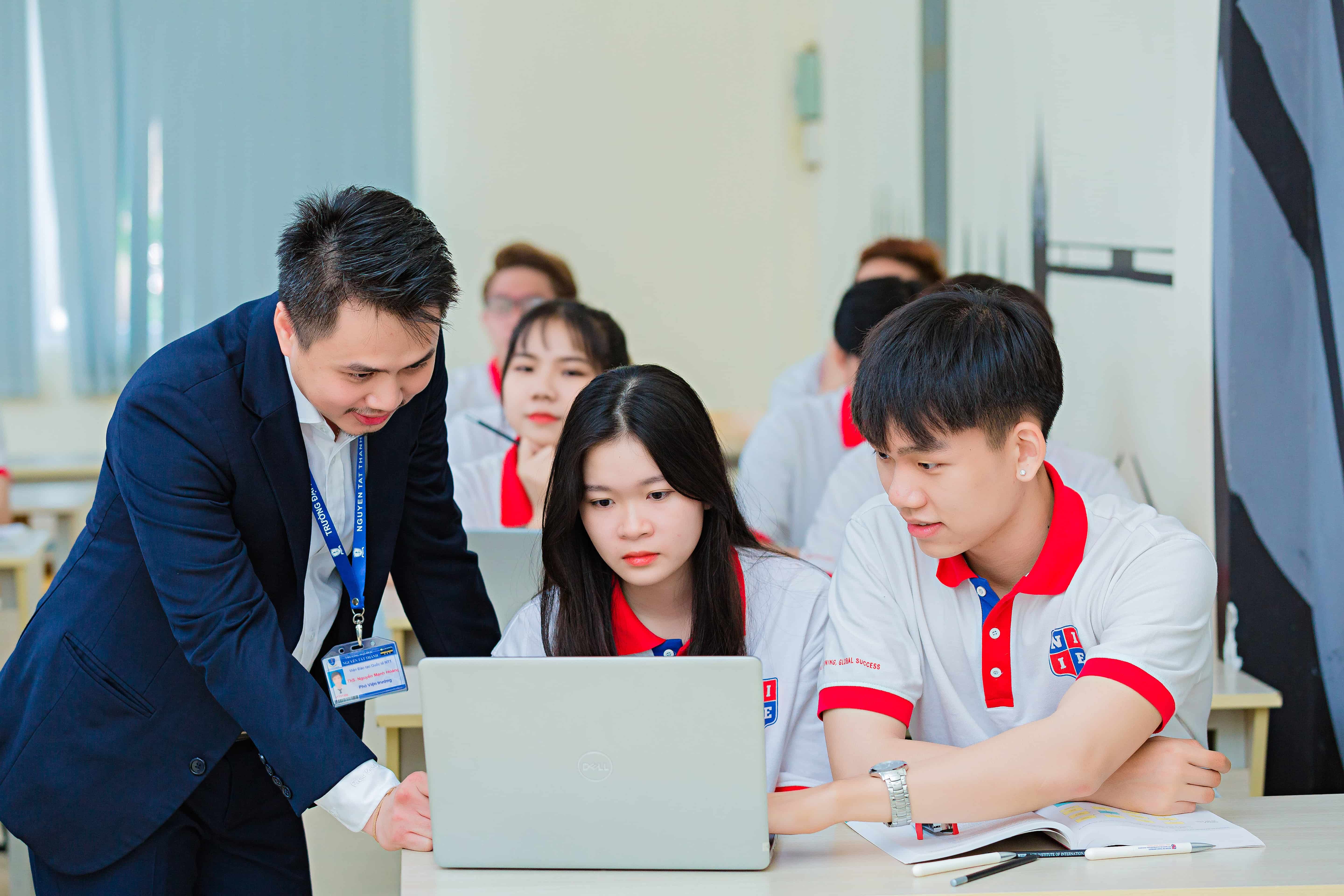 Từ mông lung, vô định đến làm chủ sự nghiệp: Hiểu về lộ trình S.T.A.R tại NIIE