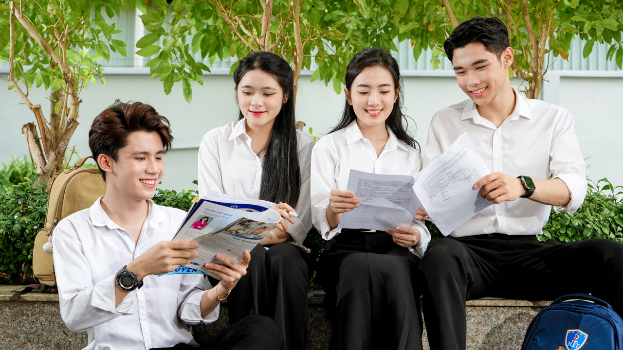Thí sinh 2K8 lưu ý: Điểm sàn chính thức khối ngành Sức khỏe và Pháp luật NTTU 2026