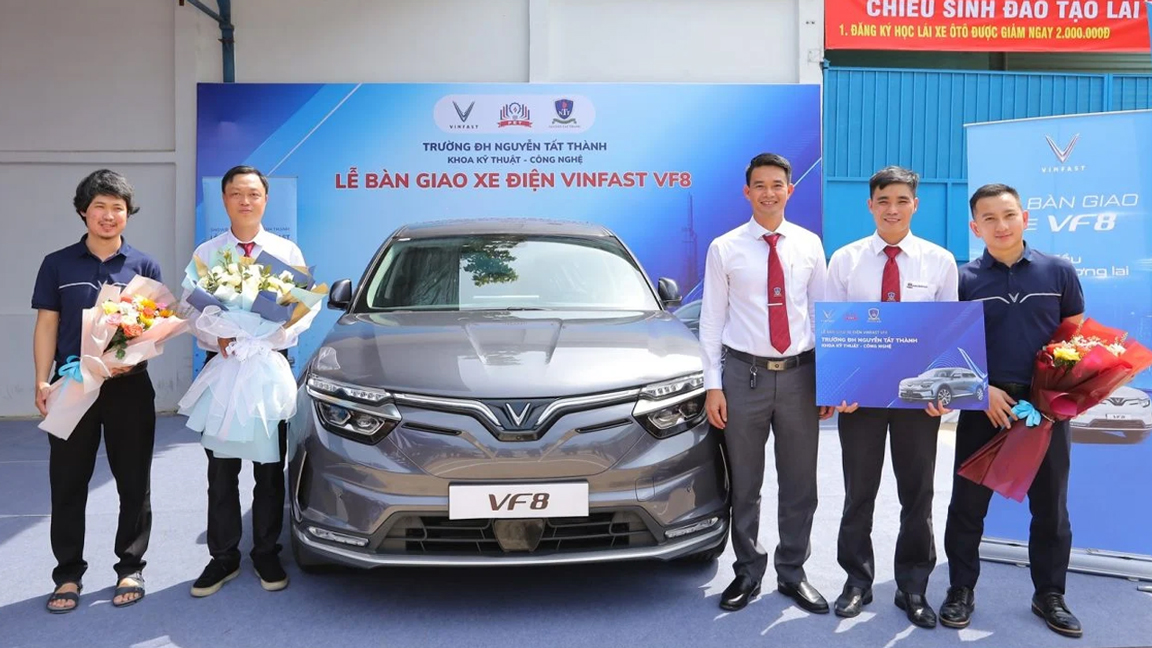 Cơ hội nghề nghiệp https://tuyensinh.ntt.edu.vn/upload/popup/oto-dien.jpg