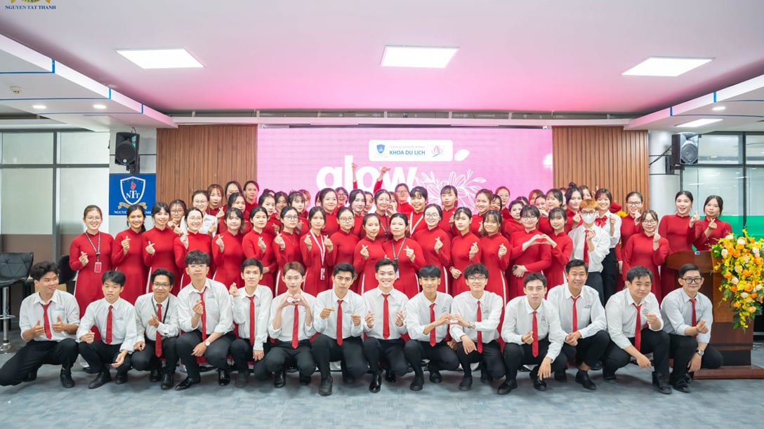https://tuyensinh.ntt.edu.vn/upload/popup/qt-khach-san-1.jpg