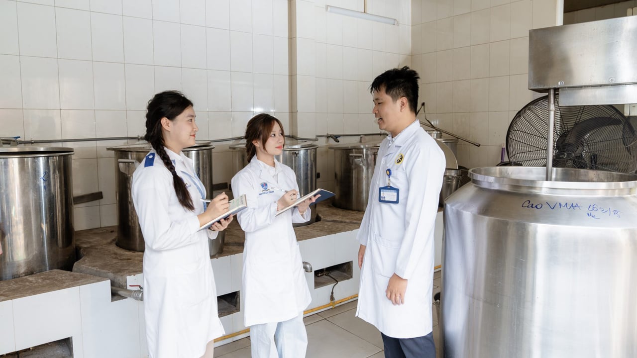 https://tuyensinh.ntt.edu.vn/upload/popup/y-hoc-co-truyen-1.jpg