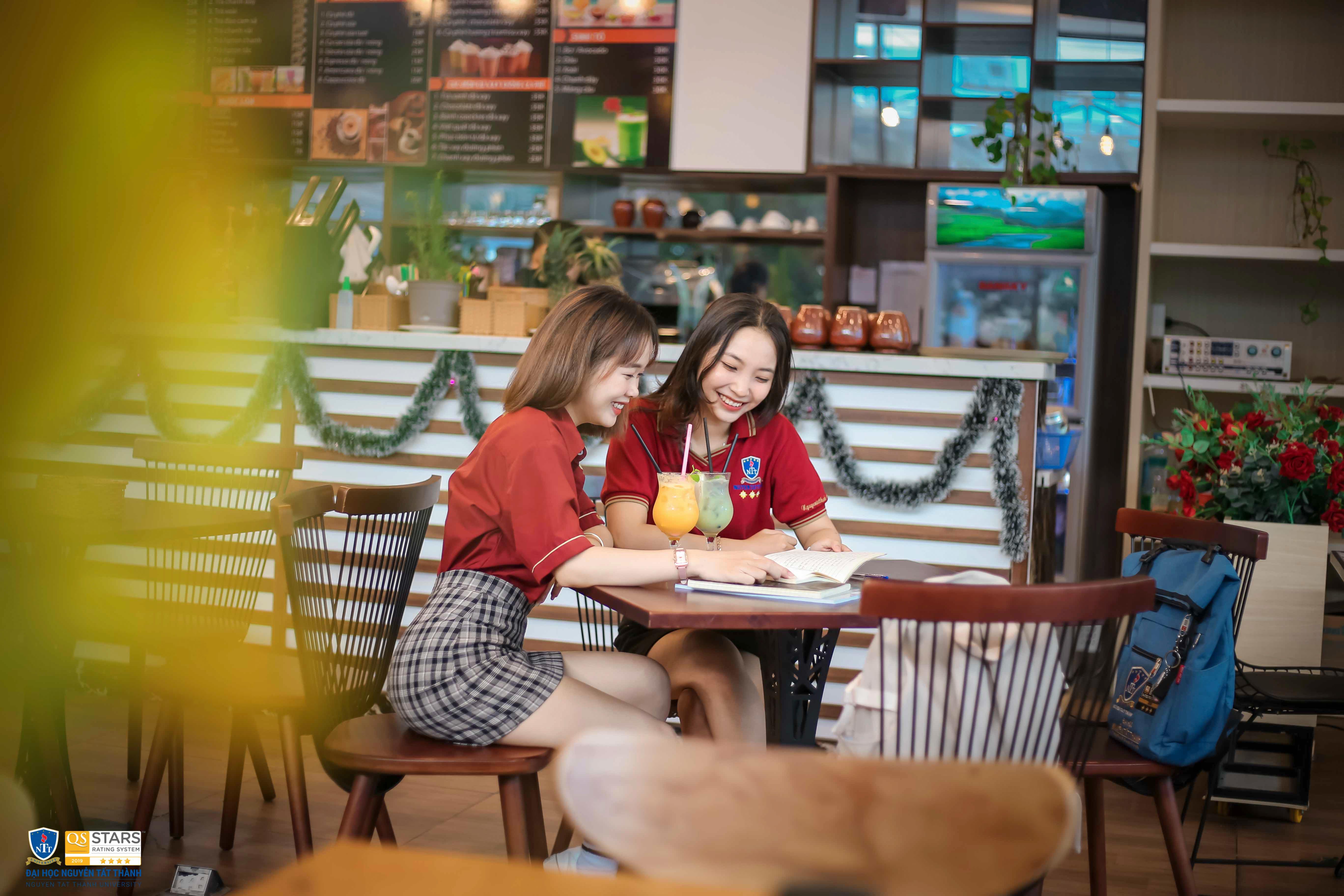https://tuyensinh.ntt.edu.vn/upload/thu-y/nganh-thu-y-nttu.jpg