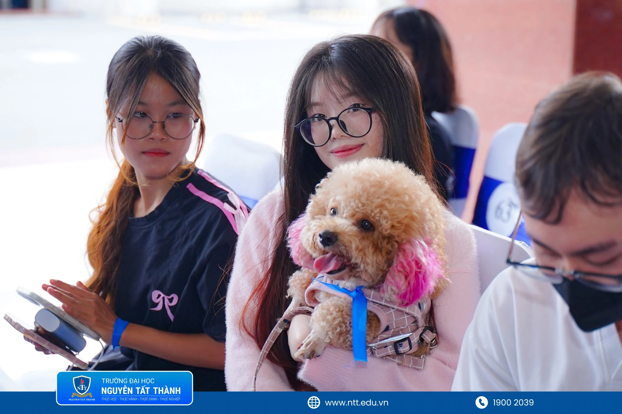 https://tuyensinh.ntt.edu.vn/upload/thu-y/nttu-140-scaled.jpg