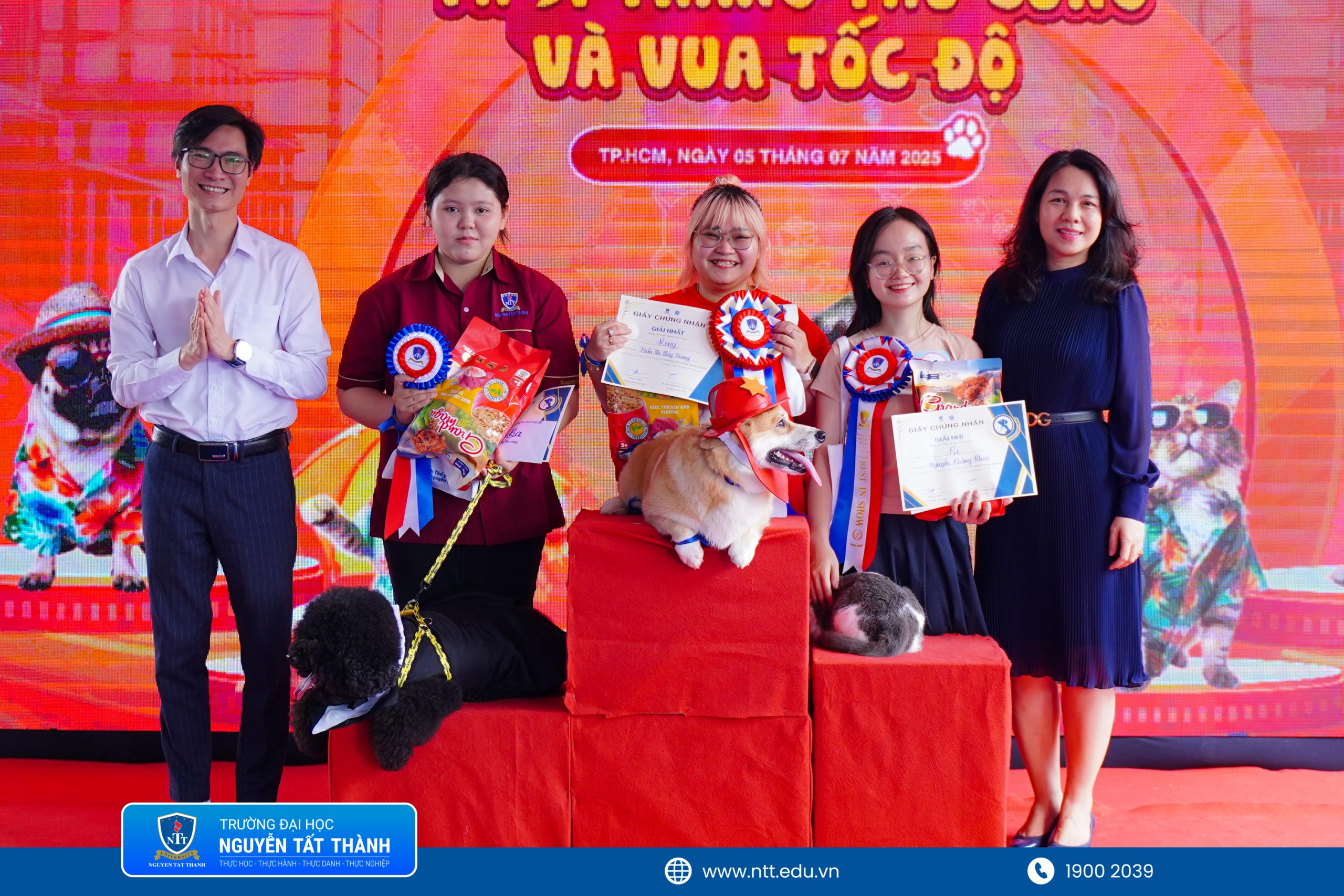 https://tuyensinh.ntt.edu.vn/upload/thu-y/nttu-282-scaled.jpg