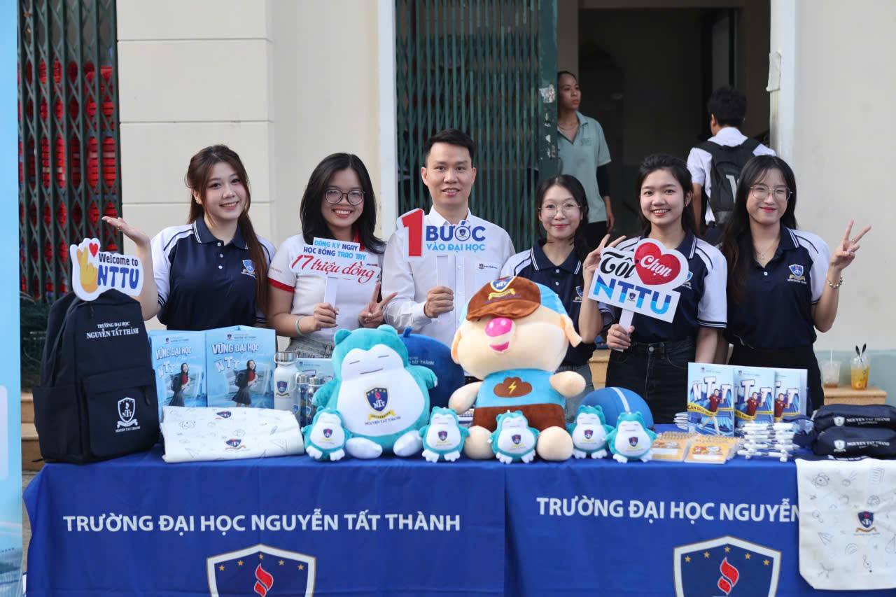 NTTU 2026: LÊN LEVEL CÙNG “ĐẠI SỨ HƯỚNG NGHIỆP” – BẠN ĐÃ SẴN SÀNG CHƯA?