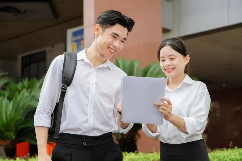 Thí sinh thử đăng ký dự thi trực tuyến kỳ thi tốt nghiệp THPT từ ngày 17/4 đến 21/4