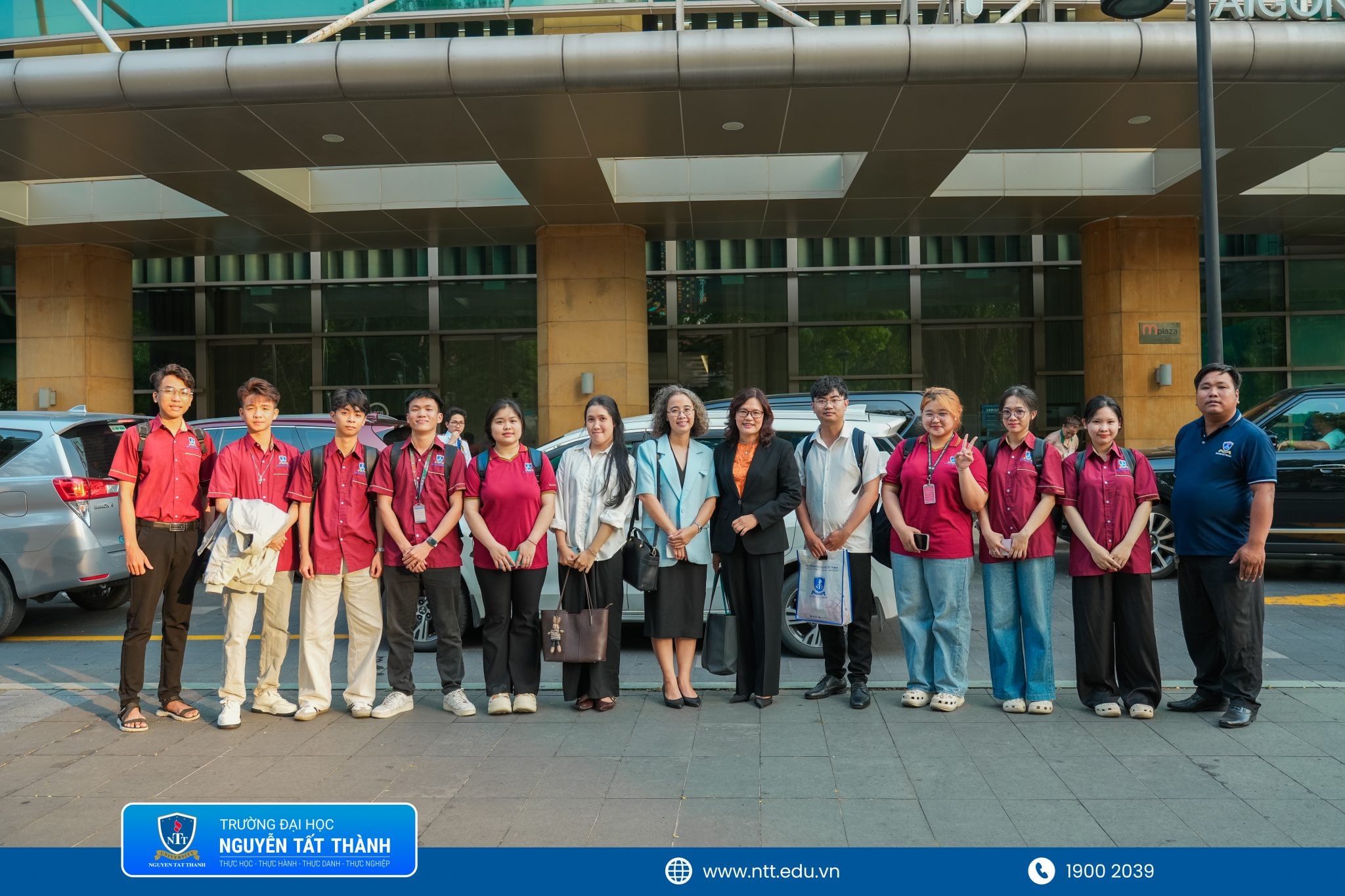 Sinh viên khoa Luật Trường ĐH Nguyễn Tất Thành học tập thực tế tại Công ty Luật VILAF