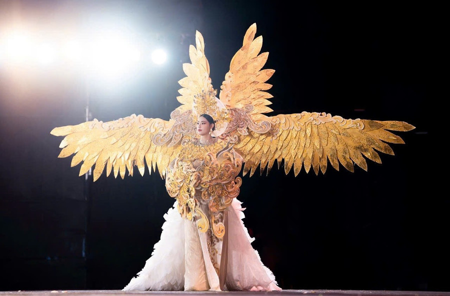 Sinh viên ngành Thiết kế thời trang kể chuyện văn hóa bằng trang phục