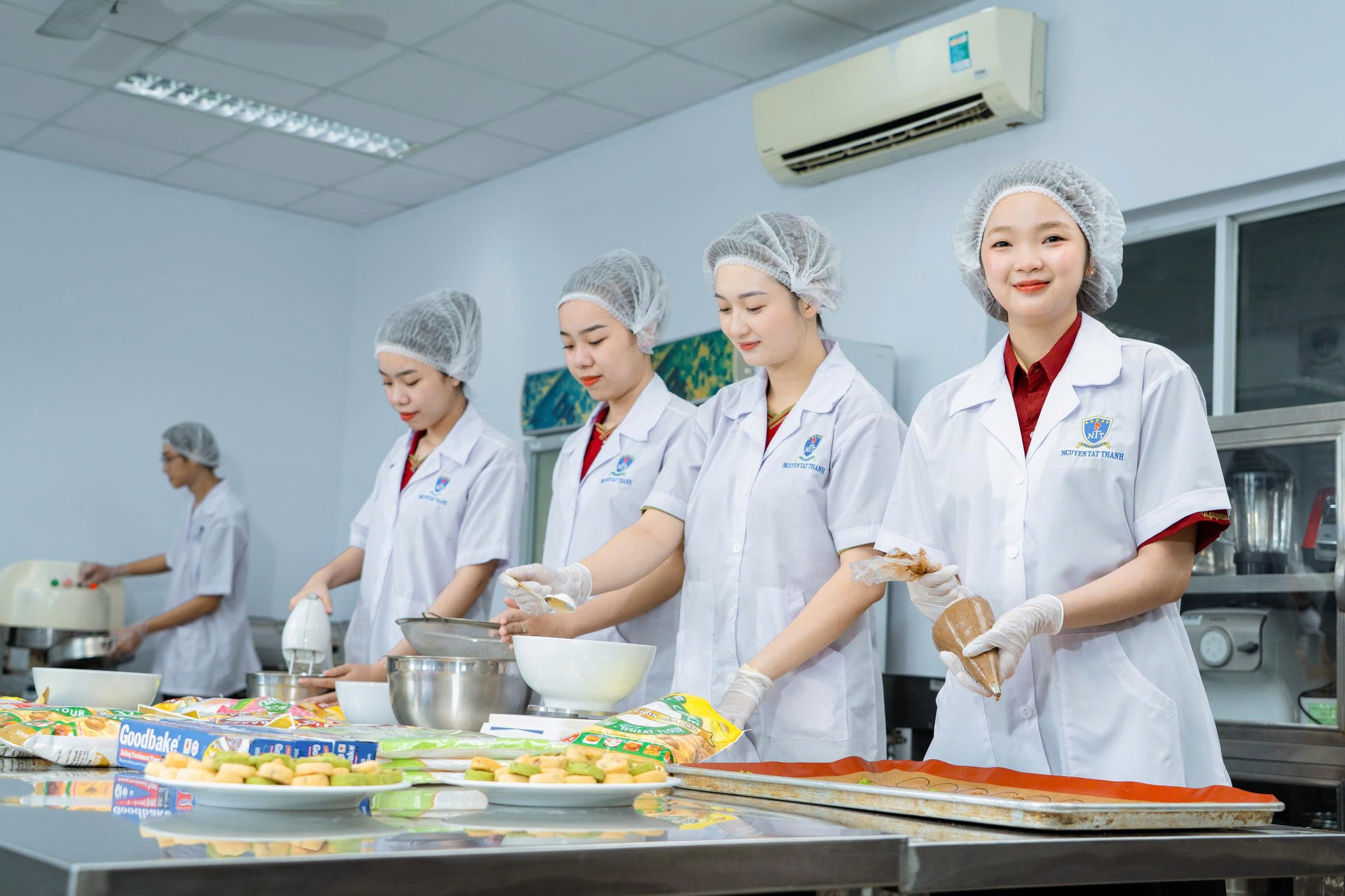 Công nghệ thực phẩm NTTU
